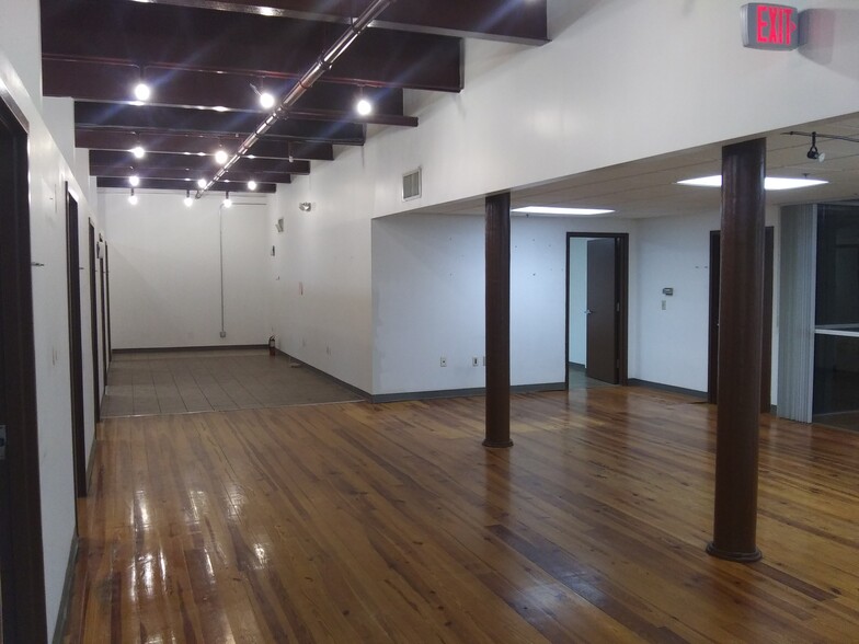 236 Forsyth St SW, Atlanta, GA for lease - Interior Photo - Image 3 of 15