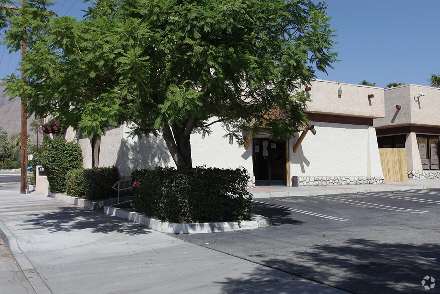 2100 N Palm Canyon Dr, Palm Springs, CA for lease - Building Photo - Image 3 of 3
