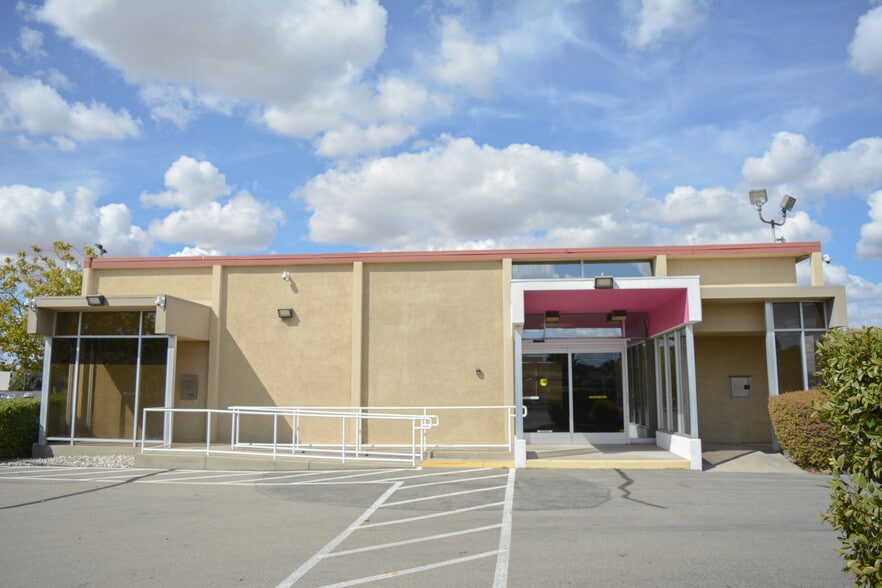 5440 Dudley Blvd, Mcclellan, CA for lease - Building Photo - Image 1 of 6