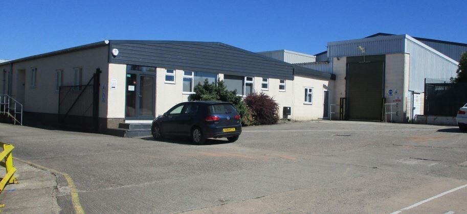 Y Ffor, Pwllheli for sale Primary Photo- Image 1 of 1