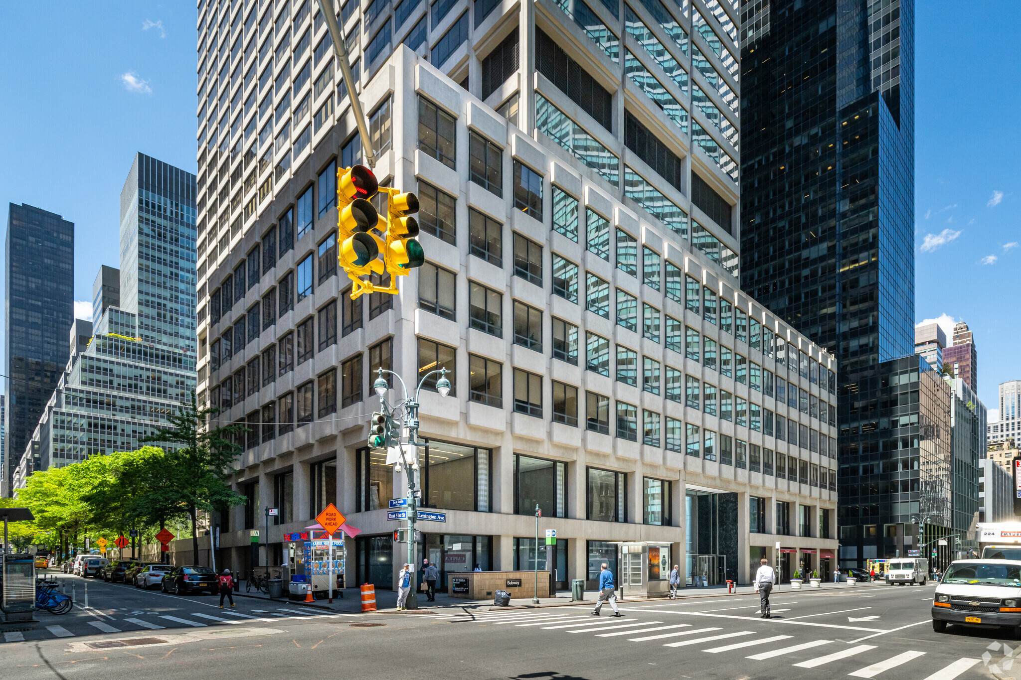 345 Park Ave, New York, NY 10154 - Office for Lease | LoopNet