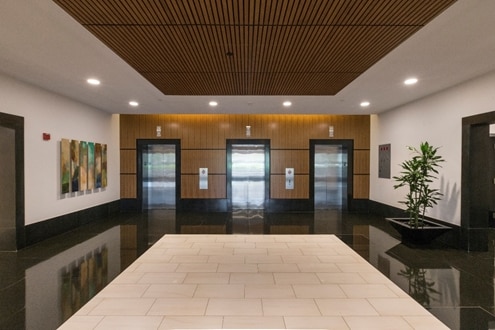 8521 Leesburg Pike, Vienna, VA for lease - Lobby - Image 3 of 6