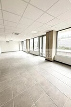 Office in Marseille for sale Interior Photo- Image 2 of 2