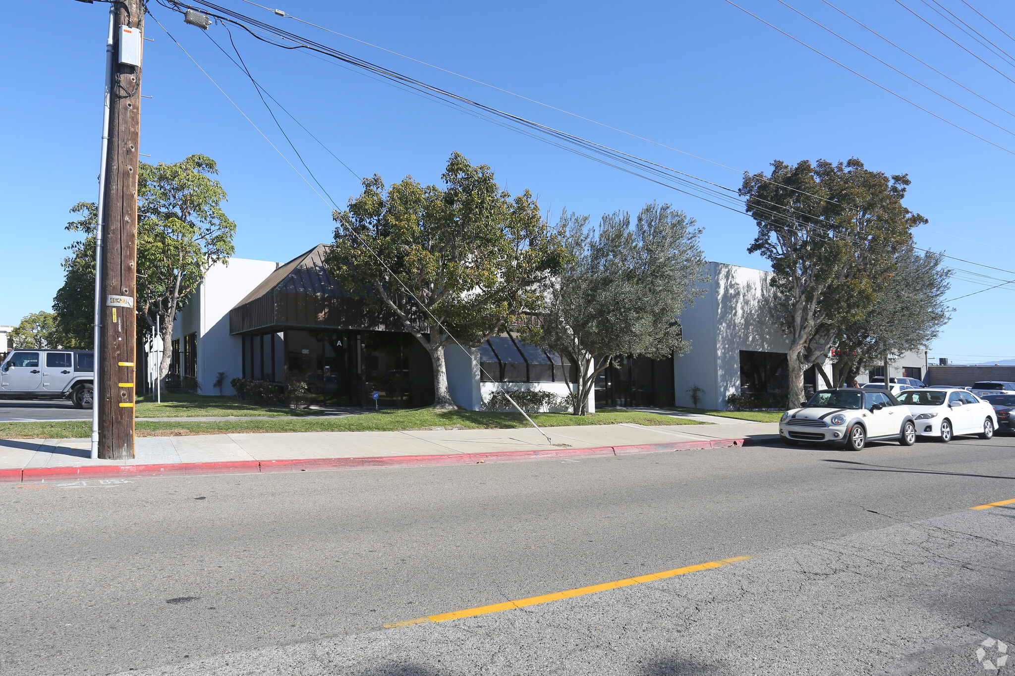 760 W 16th St, Costa Mesa, CA for lease Building Photo- Image 1 of 12