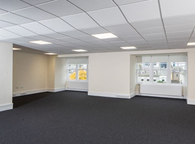 9 Golden Sq, Aberdeen for lease - Interior Photo - Image 3 of 6