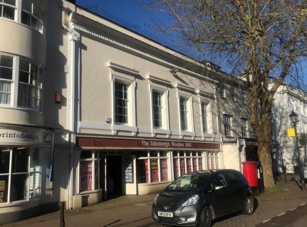 6 The Plains, Totnes for sale Primary Photo- Image 1 of 1