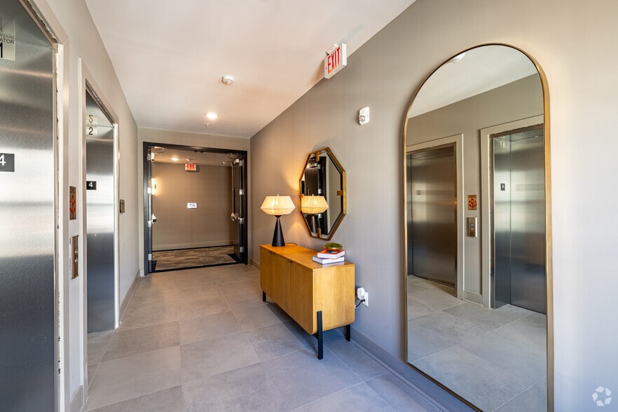 10 W Westfield Ave W, Roselle Park, NJ for lease - Lobby - Image 3 of 67