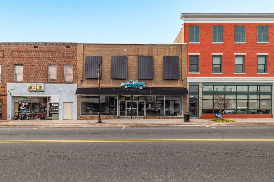 128 S Scales St, Reidsville, NC for sale - Building Photo - Image 2 of 23