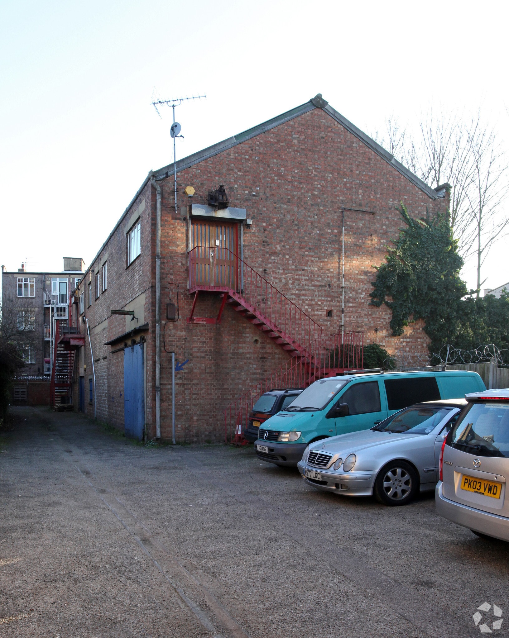 22-24 Powell Rd, London for sale Primary Photo- Image 1 of 3