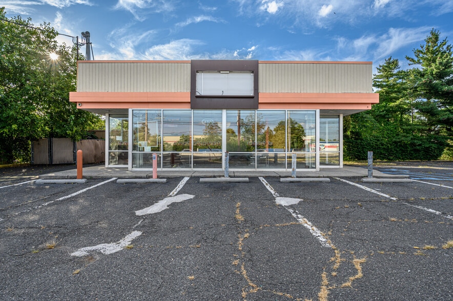 343 State Route 17, Hasbrouck Heights, NJ for sale - Building Photo - Image 1 of 28