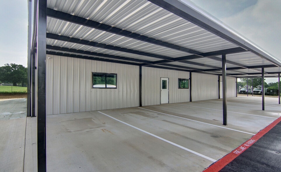 4300 Burleson Retta Rd, Burleson, TX for lease - Primary Photo - Image 1 of 13