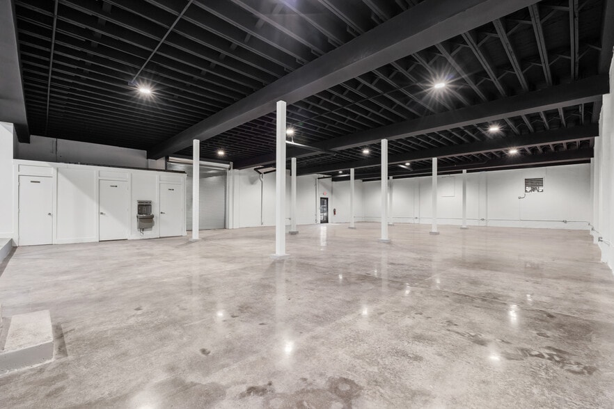 1731 N Miami Ave, Miami, FL for lease - Interior Photo - Image 2 of 23