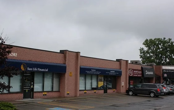 1202 Lambton Mall Rd, Sarnia, ON for sale Primary Photo- Image 1 of 1