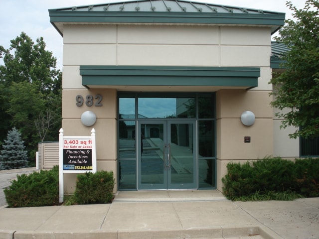 Parkside Village portfolio of 2 properties for sale on LoopNet.com - Primary Photo - Image 1 of 7