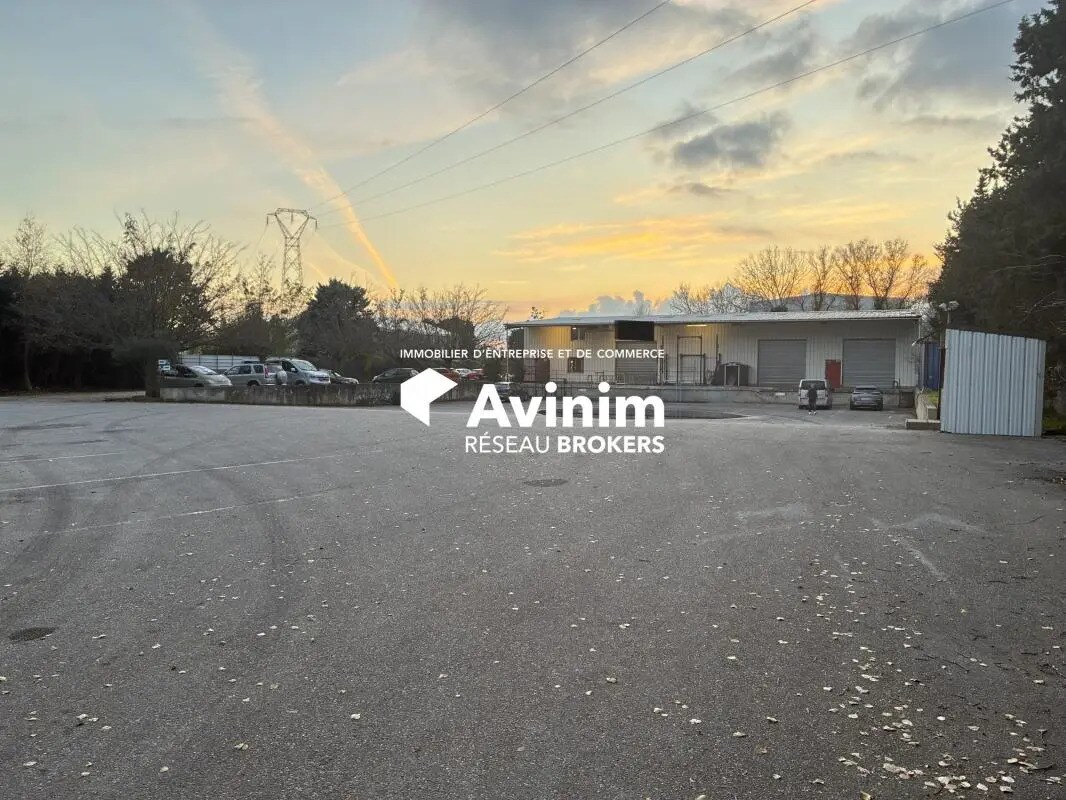 Land in Plan-d'Orgon for sale Building Photo- Image 1 of 12