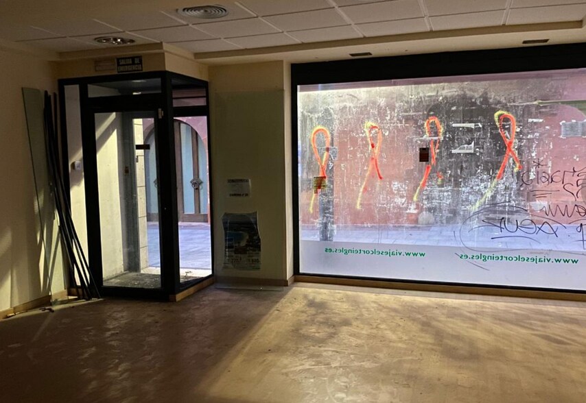 Carrer de Jaume Abril, 1, Viladecans, Barcelona for sale - Interior Photo - Image 1 of 5