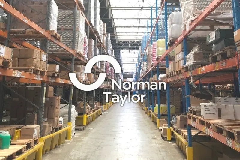 Flex in Lyon for lease Building Photo- Image 1 of 13