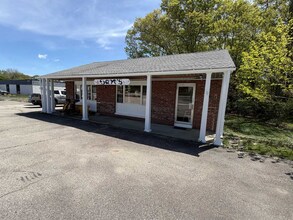 7560 Post Rd, North Kingstown, RI for lease Interior Photo- Image 1 of 6