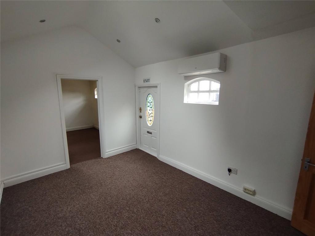 375-377 Rayleigh Rd, Leigh On Sea for lease Interior Photo- Image 1 of 23