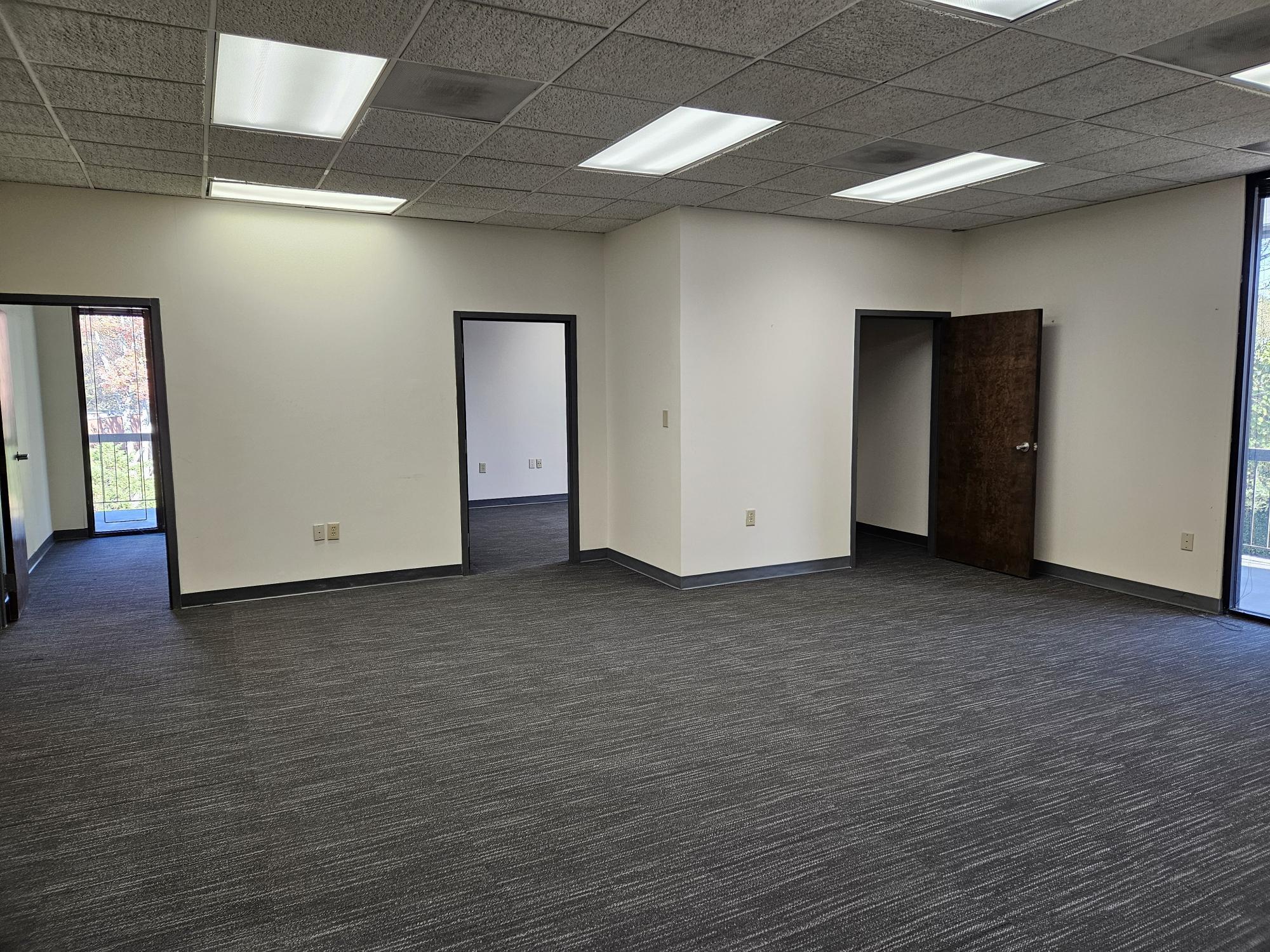 3815 Presidential Pky, Doraville, GA for lease Interior Photo- Image 1 of 5