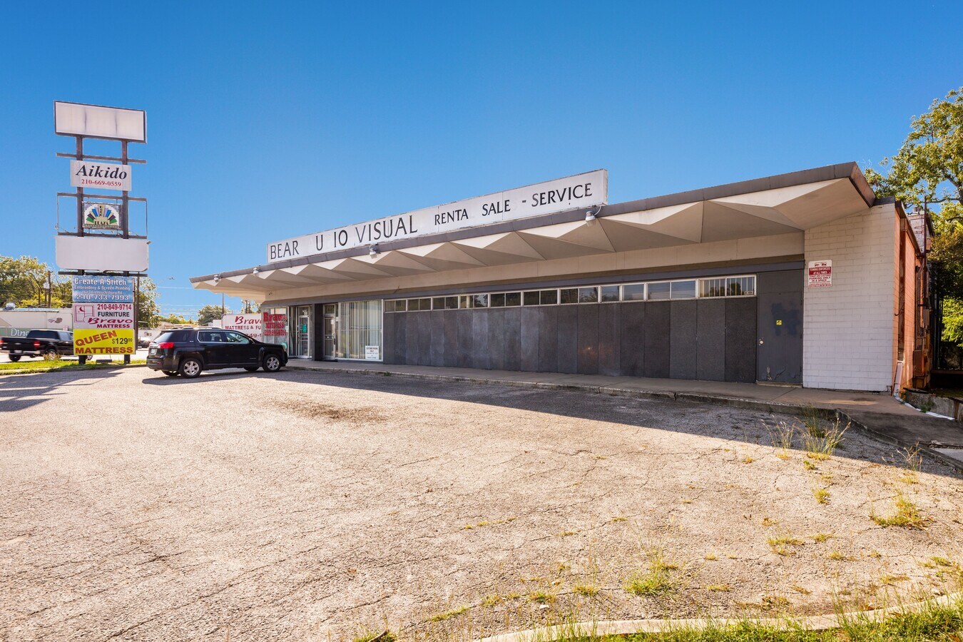 1602 W Kings Hwy, San Antonio, TX 78201