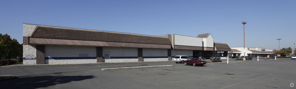 2225-2305 Lancaster Dr NE, Salem, OR for lease - Building Photo - Image 2 of 12