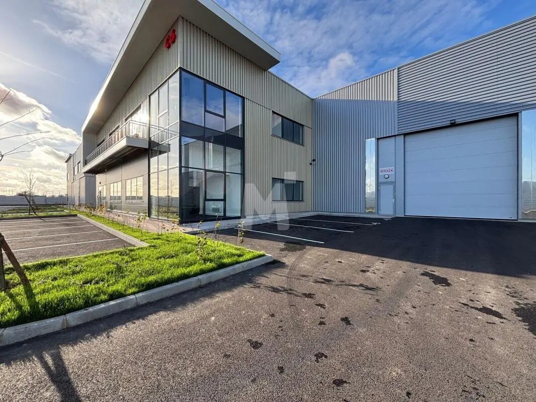 Flex in Villebon-sur-Yvette for sale Building Photo- Image 1 of 12