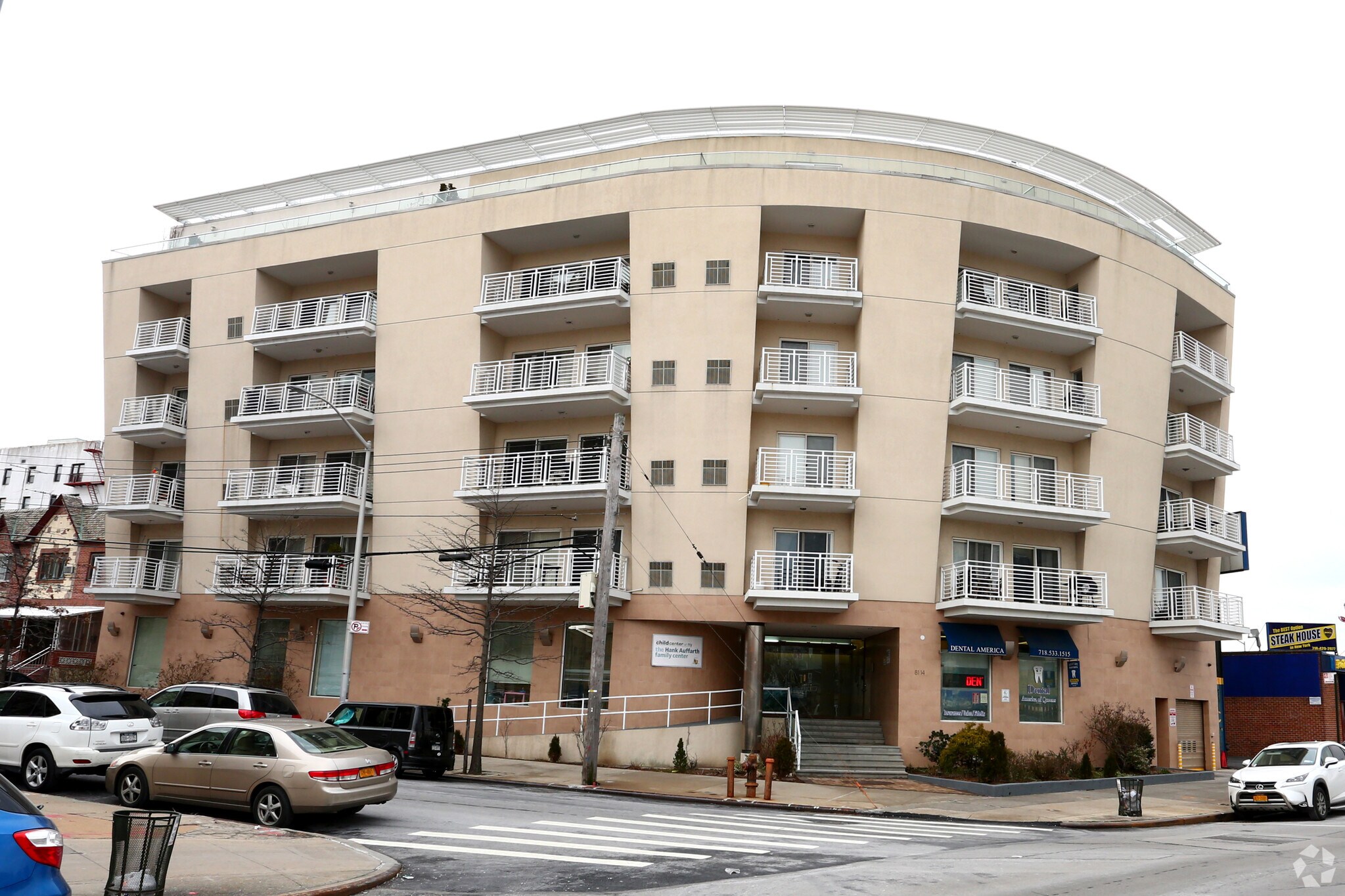 81-14 Queens Blvd, Elmhurst, NY for sale Primary Photo- Image 1 of 1