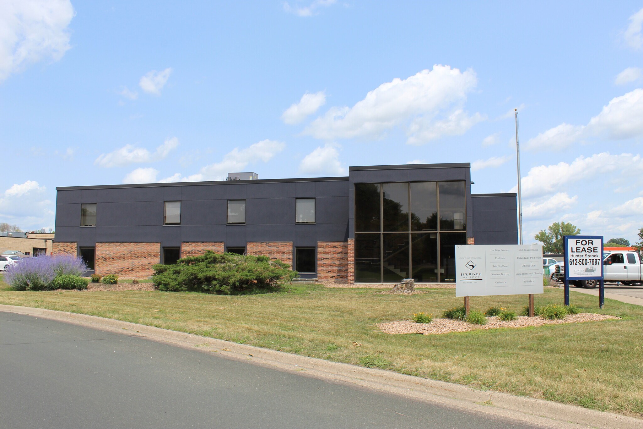 1971 Seneca Rd, Eagan, MN for lease Primary Photo- Image 1 of 4