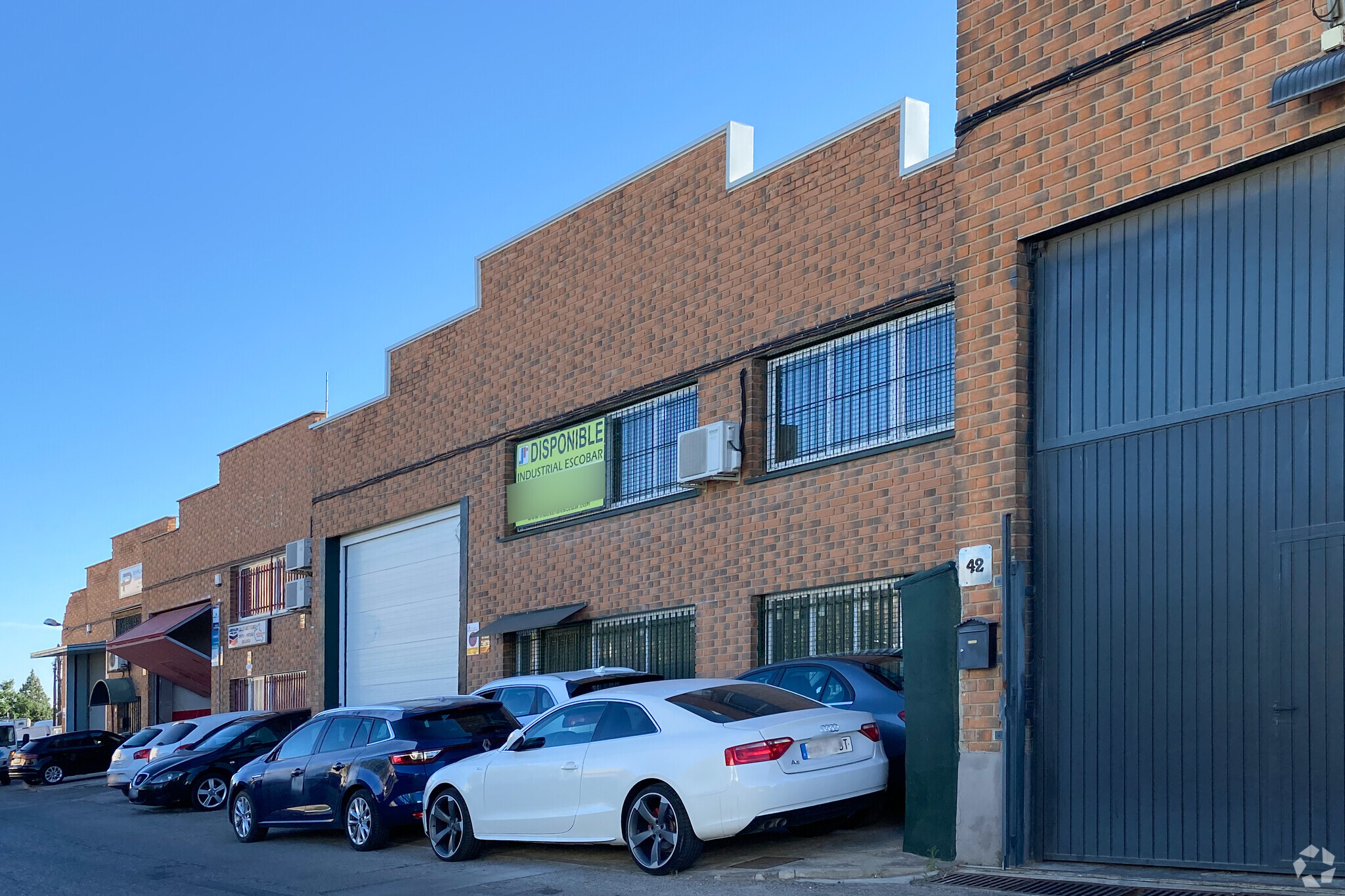 Industrial in Arganda del Rey, MAD for sale Primary Photo- Image 1 of 12