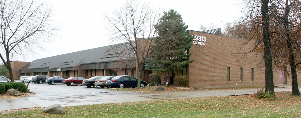 29313 Clemens Rd, Westlake, OH for lease - Building Photo - Image 3 of 20