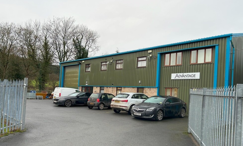 13-14 Presteigne Industrial Estate, Presteigne for lease - Primary Photo - Image 1 of 1