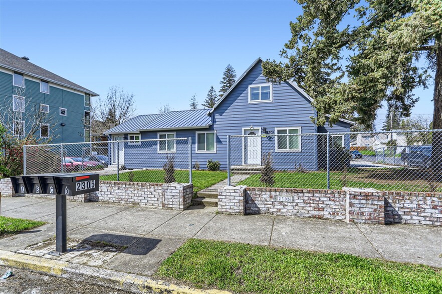 2305 SE 130th Ave, Portland, OR for sale - Primary Photo - Image 1 of 17