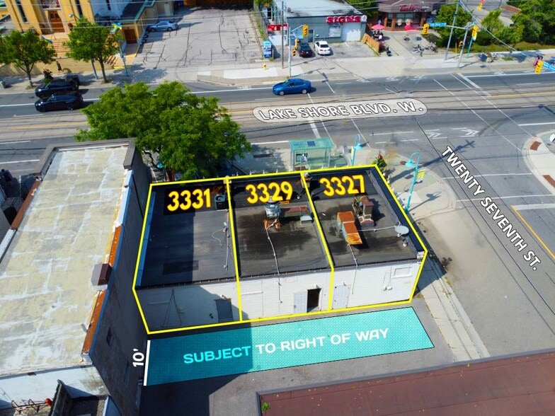 3327 Lake Shore Blvd W, Toronto, ON for sale - Building Photo - Image 2 of 3