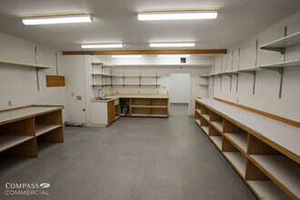 141 W Main Ave, Sisters, OR for lease Interior Photo- Image 2 of 4