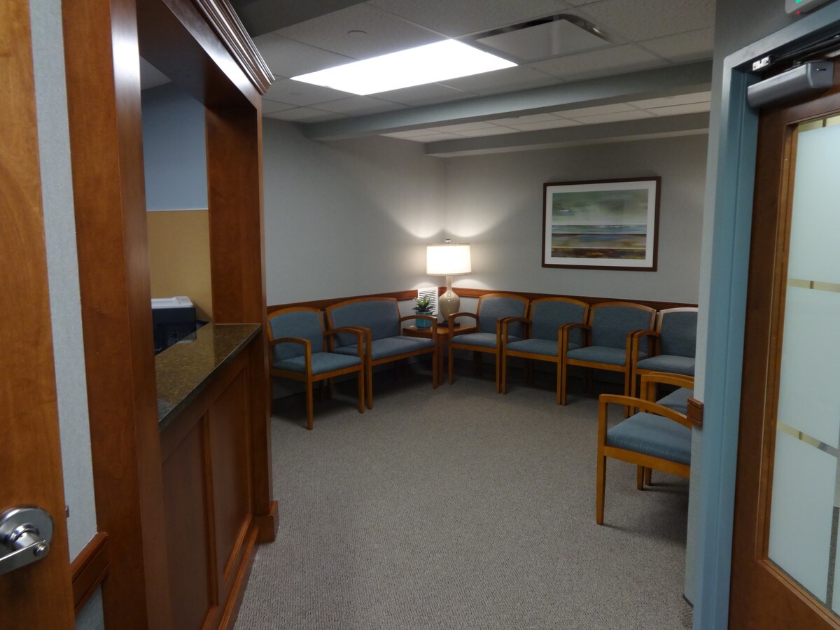 399 Farmington Ave, Farmington, CT, 06032 Office/Medical Space For