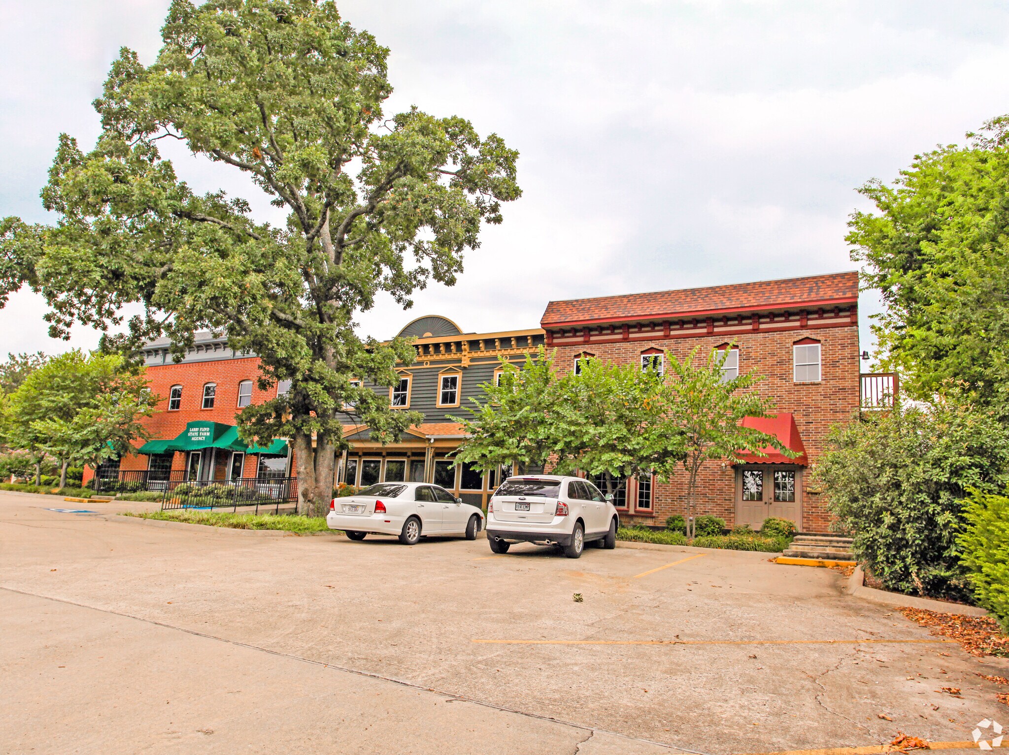 25142526 E Mission Blvd, Fayetteville, AR 72703 Office for Lease