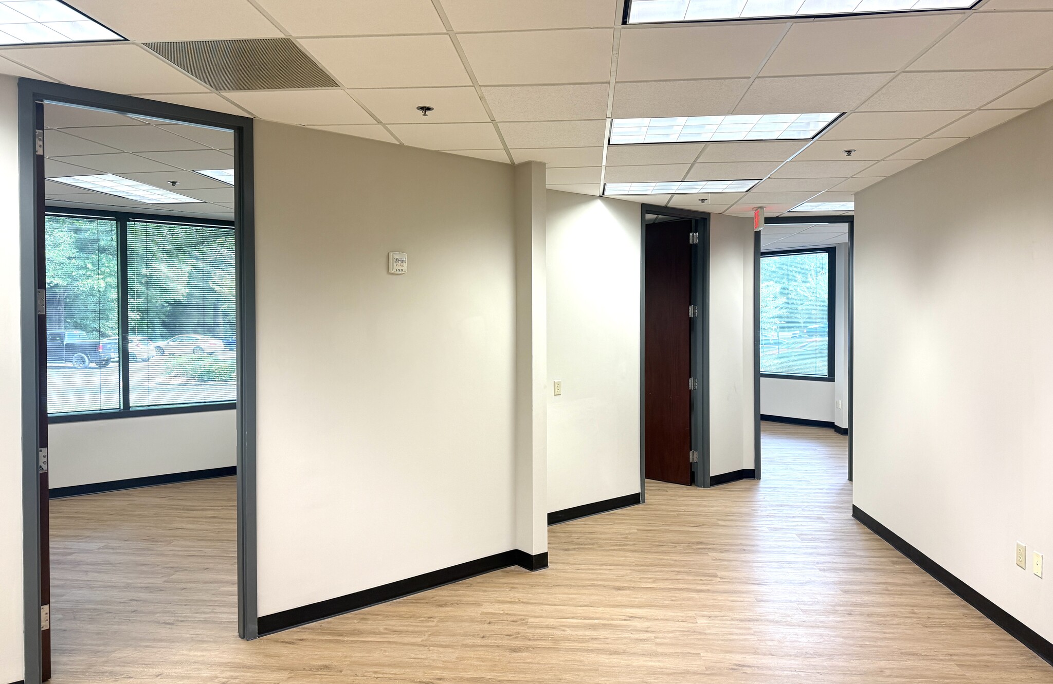 1165 Northchase Pky SE, Marietta, GA for lease Interior Photo- Image 1 of 7