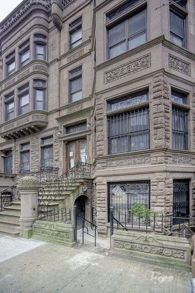 10 W 122nd St, New York, NY for sale - Primary Photo - Image 1 of 27