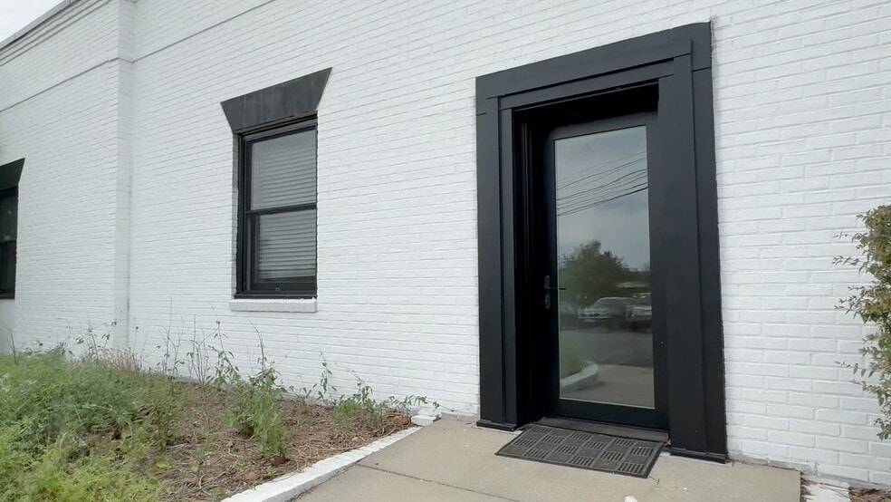 490 Westfield Rd, Charlottesville, VA for lease - Commercial Listing Video - Image 2 of 34