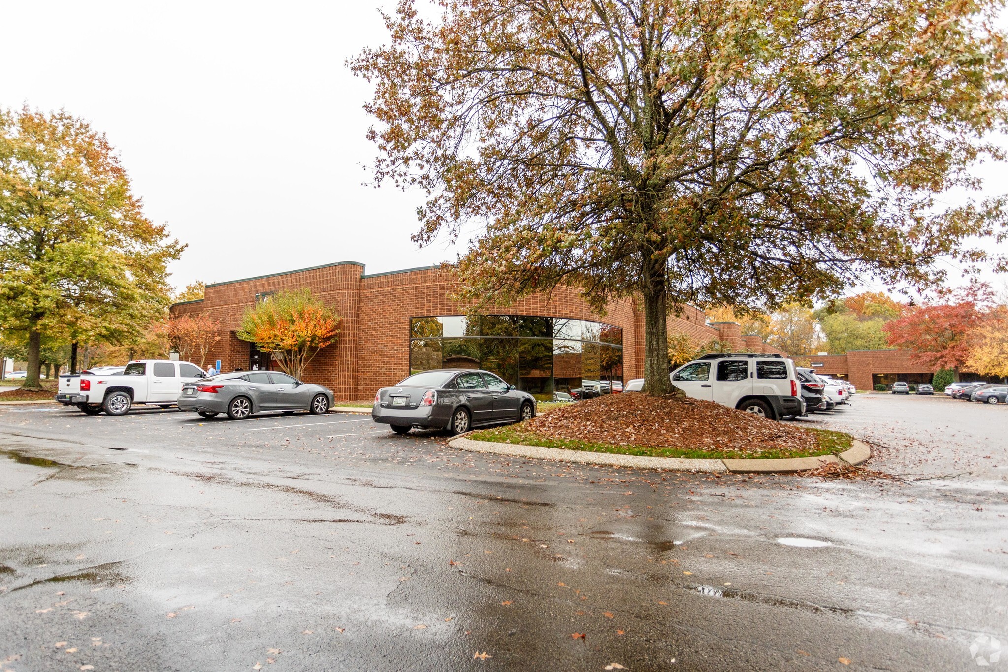 2525 Perimeter Place Dr, Nashville, TN for lease Building Photo- Image 1 of 3