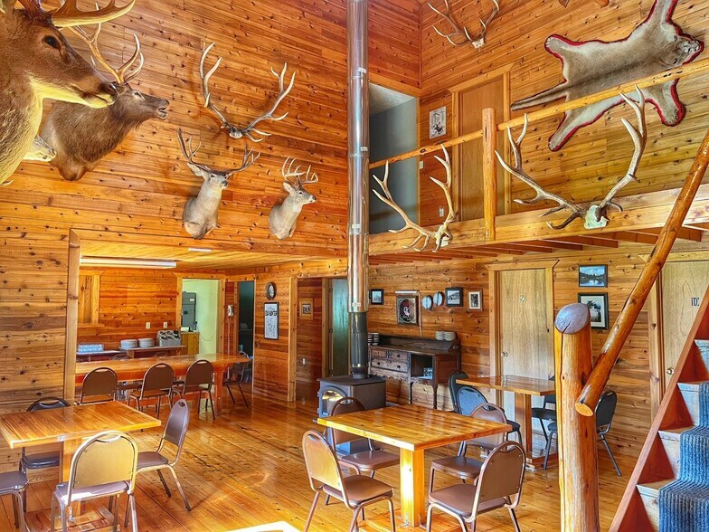 104 Remington Rd, Noxon, MT 59853