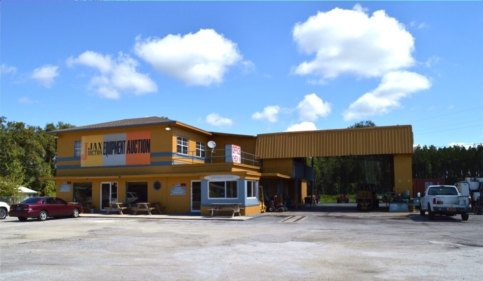 553584 N Kings Rd, Hilliard, FL 32046