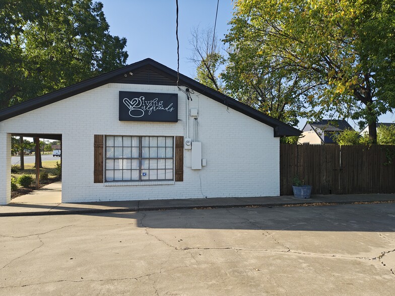 7651 Davis Blvd, North Richland Hills, TX for sale - Building Photo - Image 1 of 1