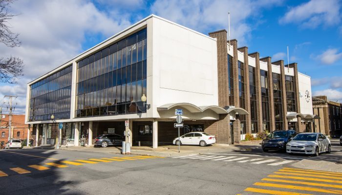 235 Rue Hériot, Drummondville, QC for lease - Primary Photo - Image 1 of 2