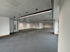 Proxima, Maidenhead for lease Building Photo- Image 1 of 6