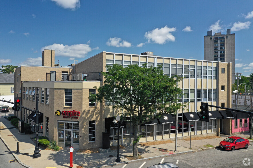 151 Broadway, Providence, RI for lease - Primary Photo - Image 1 of 5