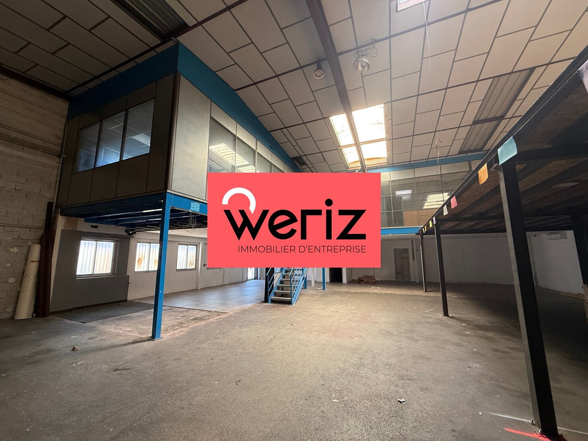 Industrial in Vitrolles for lease Building Photo- Image 1 of 8