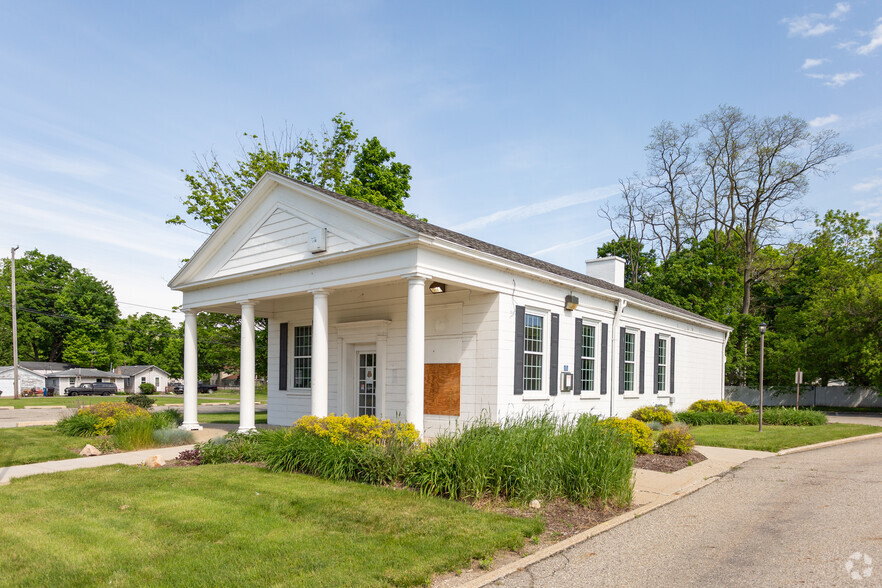 84 W Michigan Ave, Galesburg, MI for sale - Building Photo - Image 1 of 1