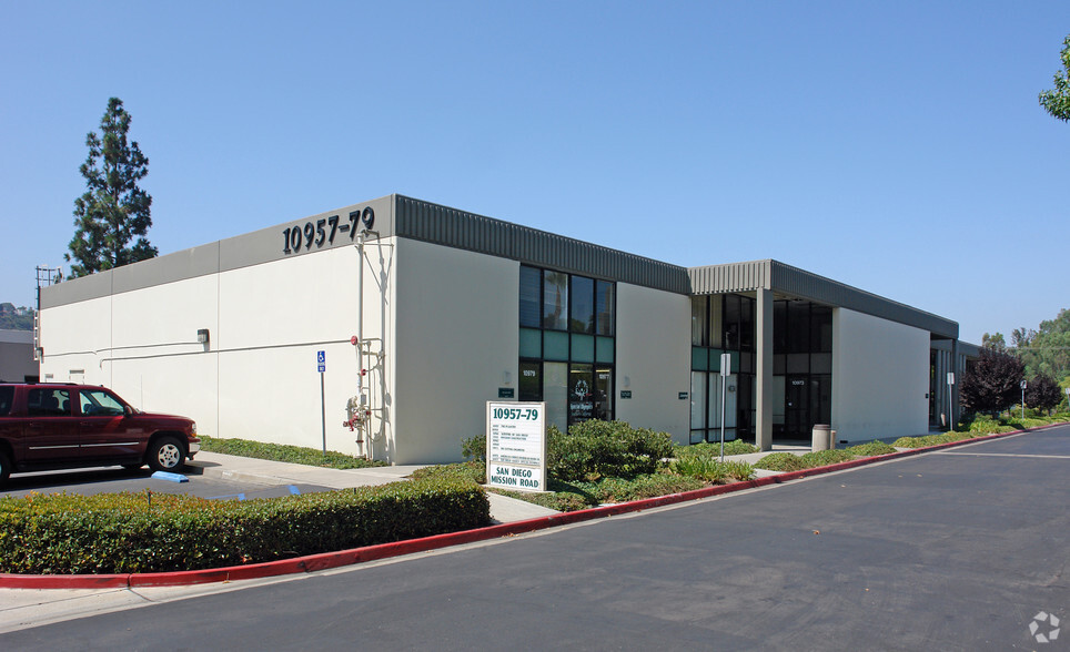 10957-10979 San Diego Mission Rd, San Diego, CA for lease - Building Photo - Image 1 of 10